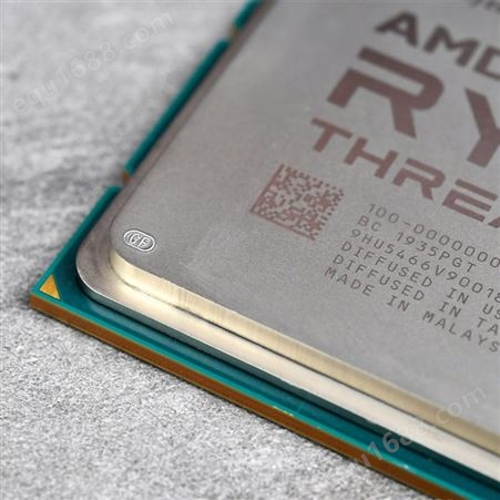 现货AMD 锐龙 Threadripper 3970X 处理器 88 条 PCIe® 4.0 通道