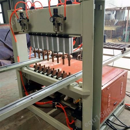全自动数控钢筋焊网机排焊机 隧道钢筋网片加工机械成型快效率高